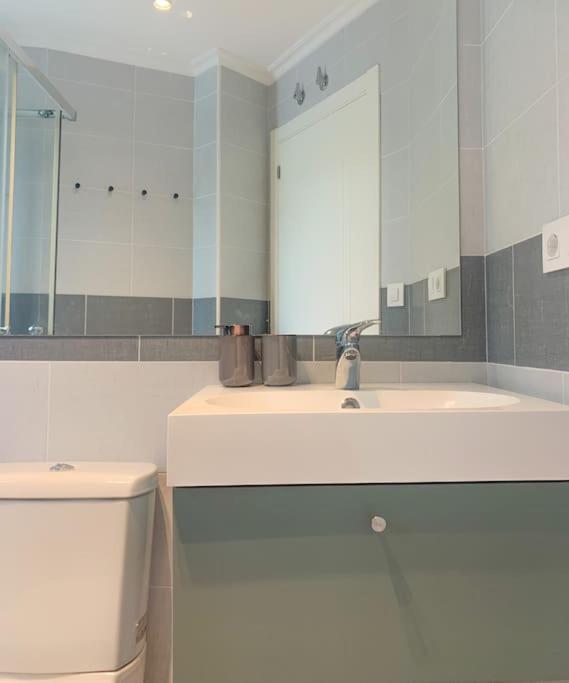 דירות קומיאס Atico Con Esplendida Terraza מראה חיצוני תמונה