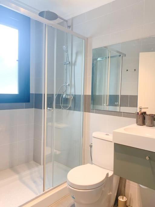 דירות קומיאס Atico Con Esplendida Terraza מראה חיצוני תמונה